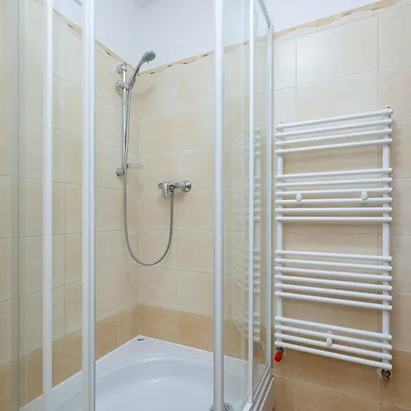 Zeromskiego Bright Near The In By Renters Apartment