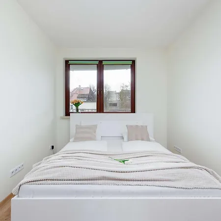 Zeromskiego Bright Near The In By Renters * Swinoujscie